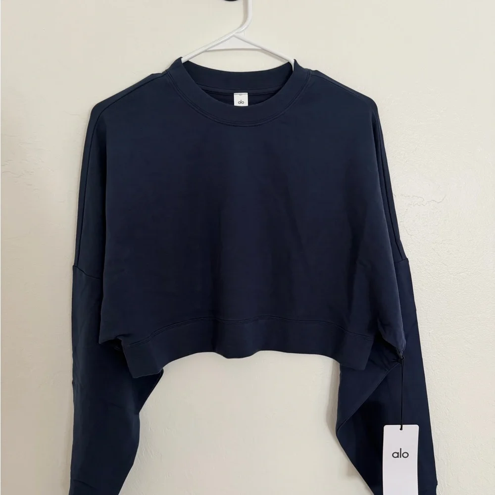 Alo Navy Cropped sway crewneck - Picture 3 of 6